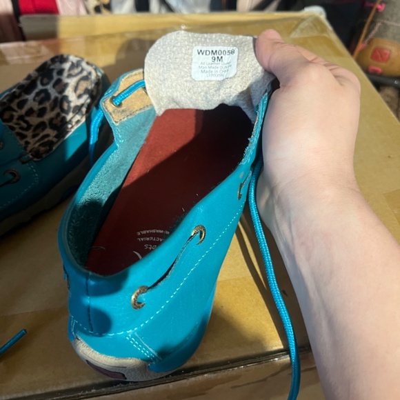 TWISTED X Women's Size 9 M Driving Moccasin Shoes Turquoise Leopard - Picture 2 of 3